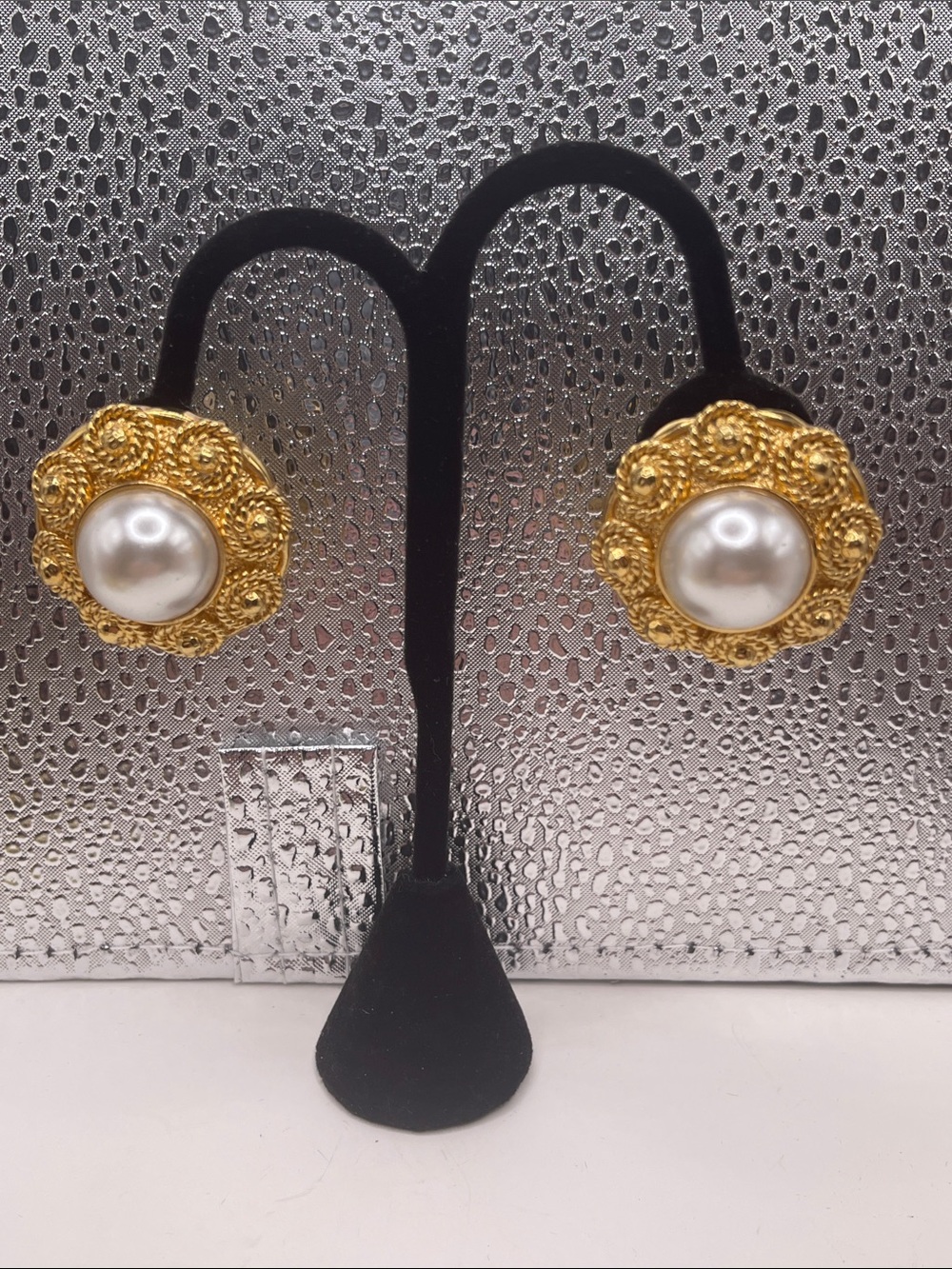 07.08.26-3 St. John Goldtone Filigree & Faux Pearl Button Clip on Earrings